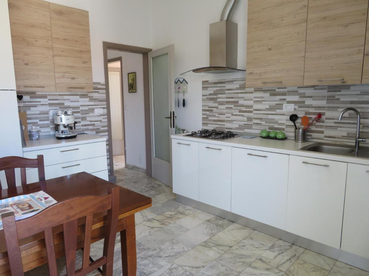 Bed and Breakfast La Mimosa Chic Pietrasanta Exterior foto